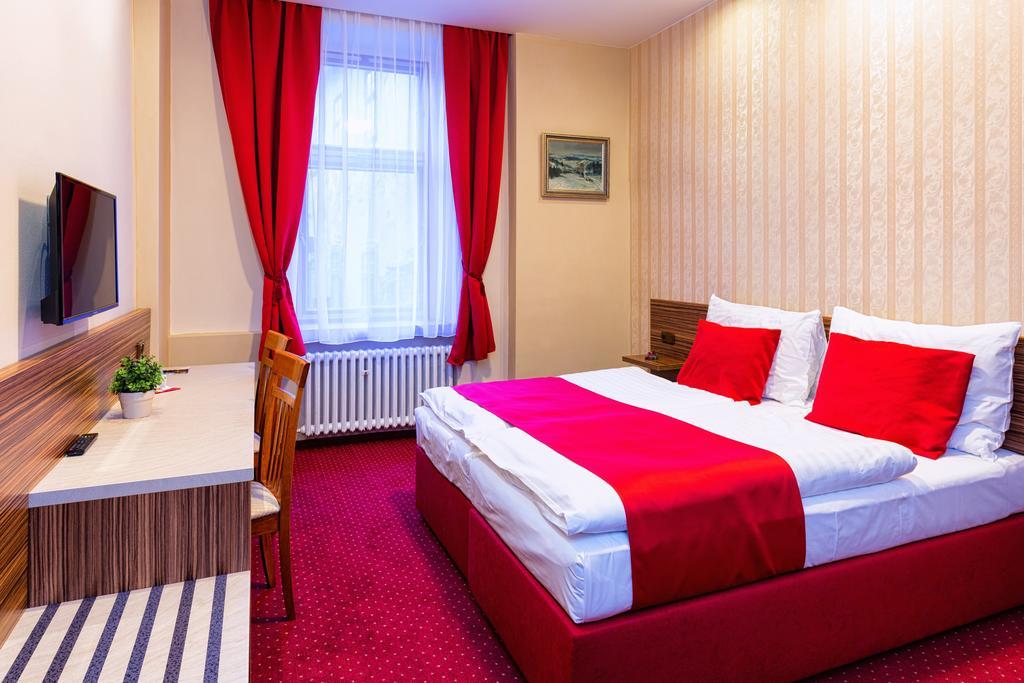 Hotel Continental Plzeň Exterior foto
